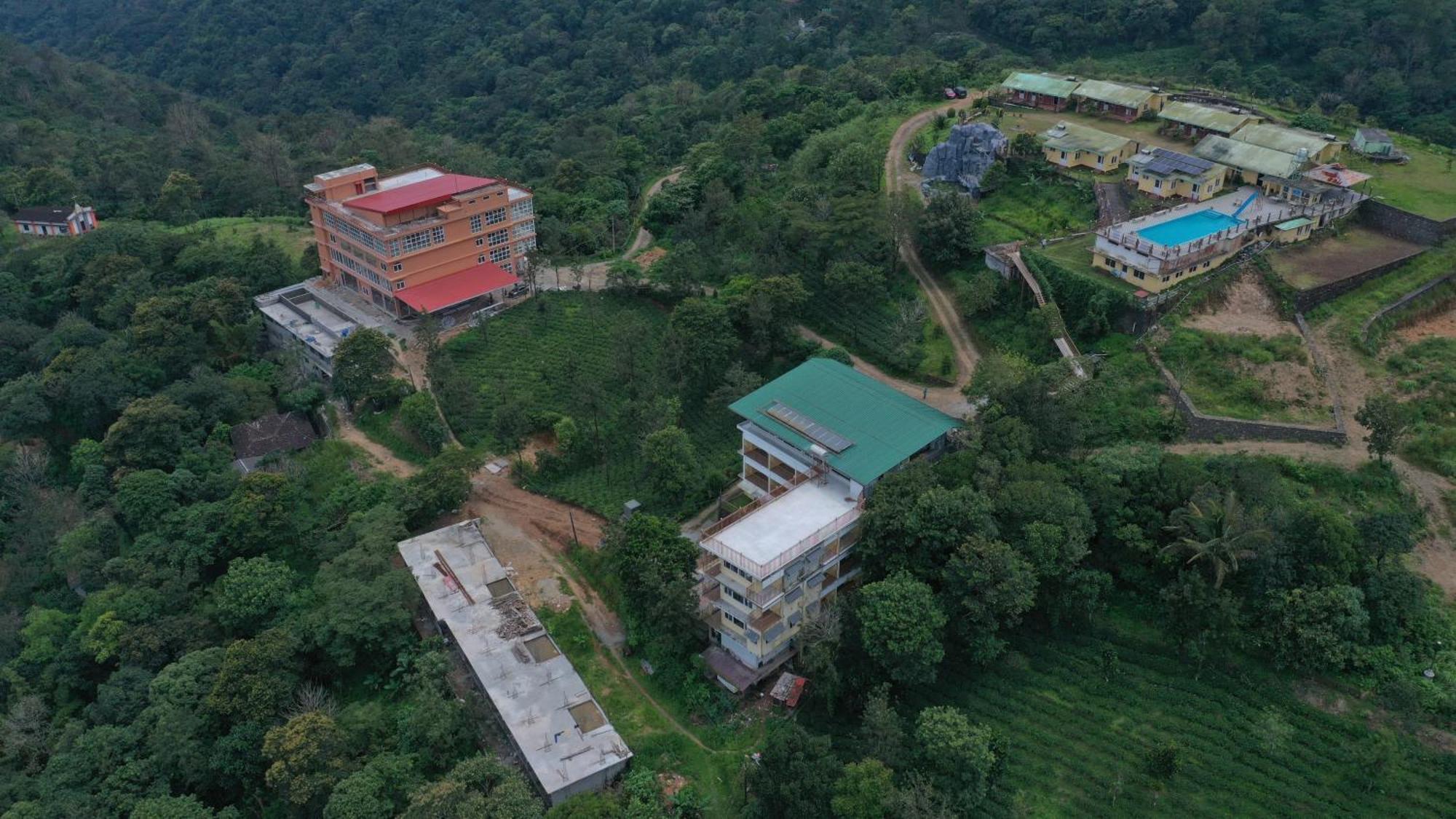 Pagoda Plantation Resort Pīrmed Buitenkant foto