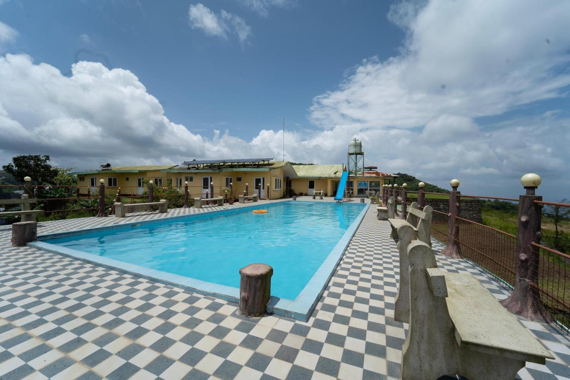 Pagoda Plantation Resort Pīrmed Buitenkant foto