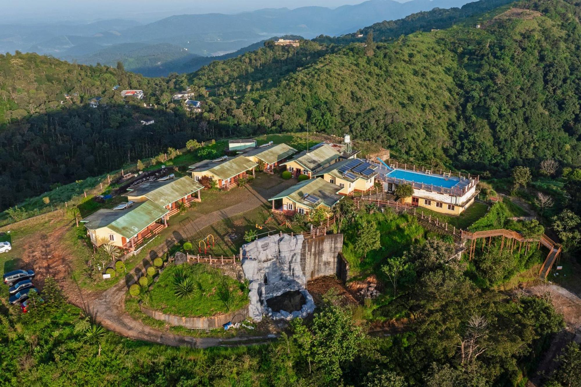 Pagoda Plantation Resort Pīrmed Buitenkant foto