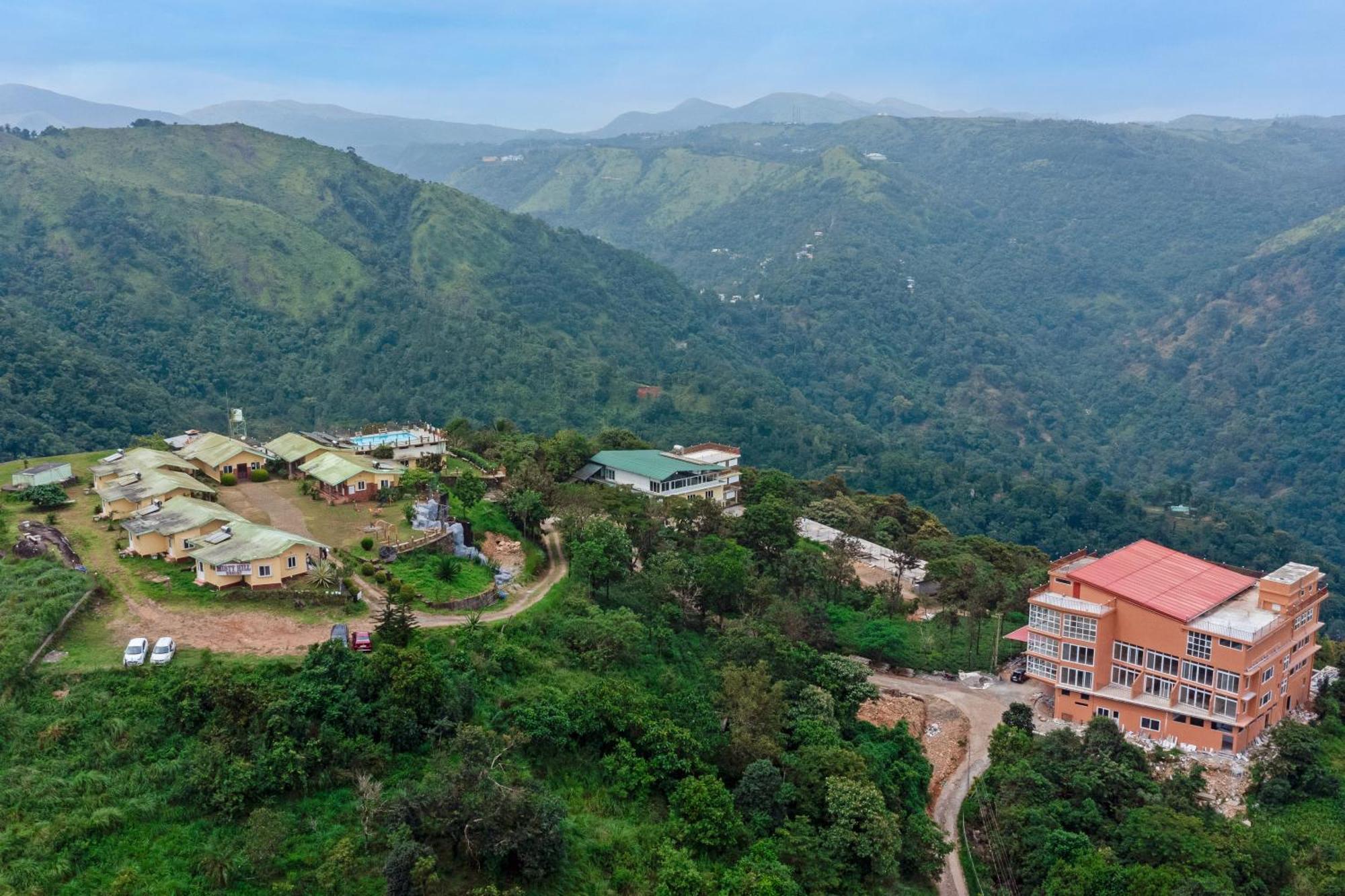 Pagoda Plantation Resort Pīrmed Buitenkant foto