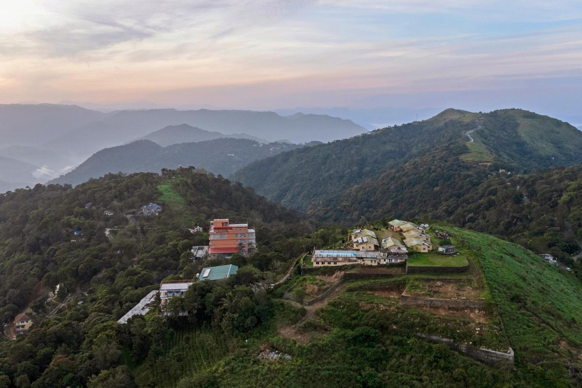 Pagoda Plantation Resort Pīrmed Buitenkant foto