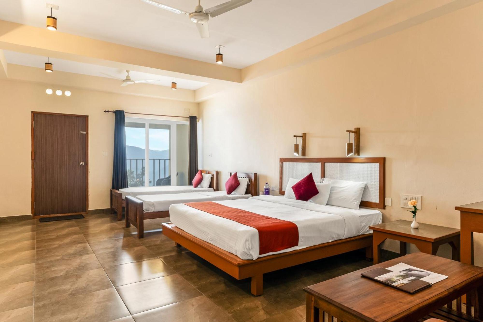 Pagoda Plantation Resort Pīrmed Buitenkant foto